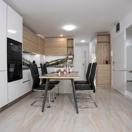 Appartement Апартамент За Гости Ивви-1 à Burgas Extérieur photo